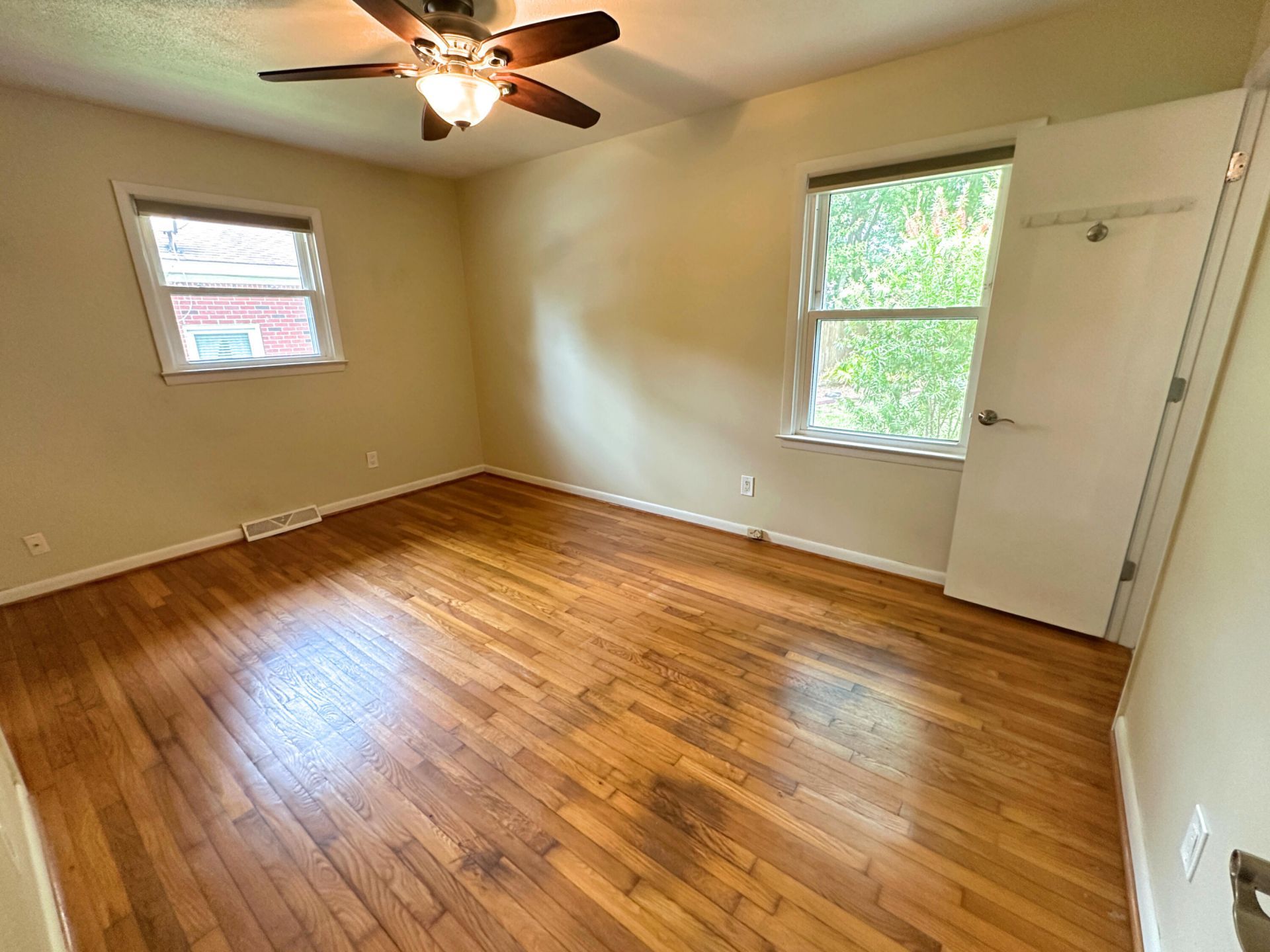 2039 Bishop Drive Photo 31