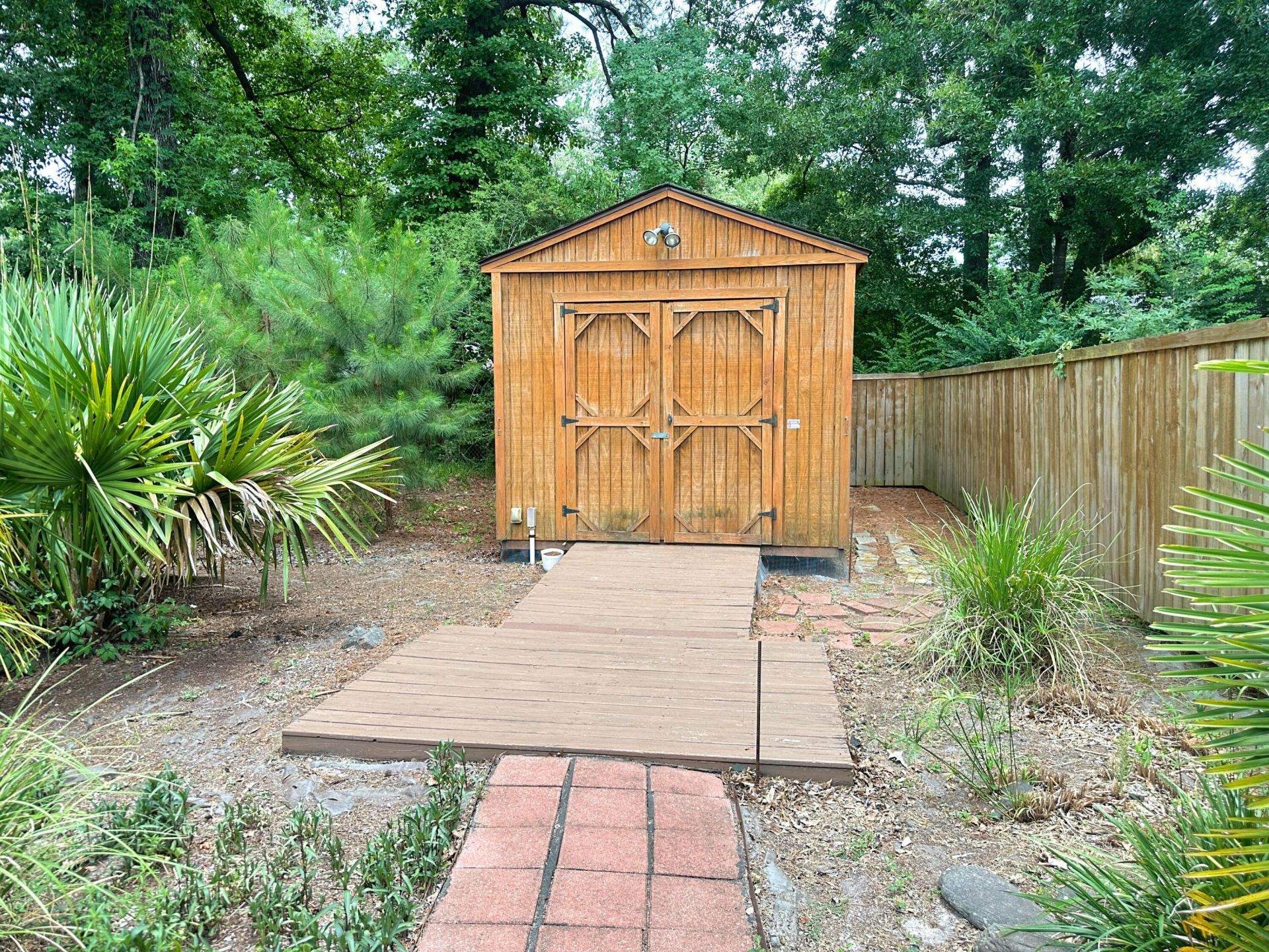 2039 Bishop Drive Photo 46