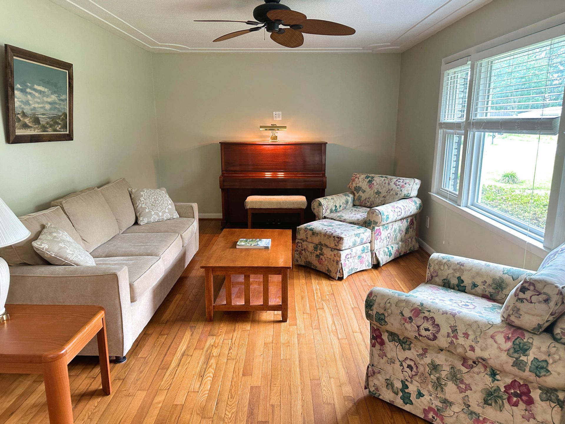 2039 Bishop Drive Photo 5