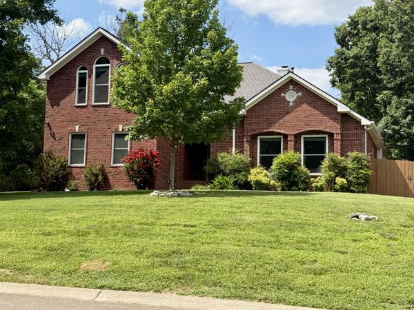 2292 Rolling Hills Dr , Nolensville, TN 37135