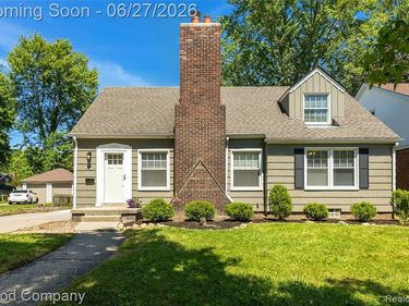 880 Notre Dame Street, Grosse Pointe, MI 48230