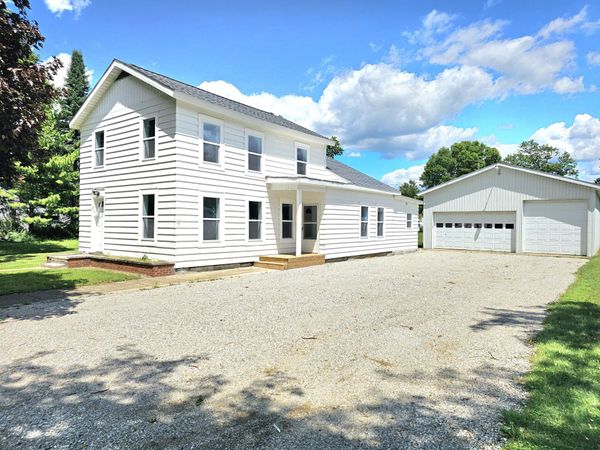 207 S Company Street, White Pigeon, MI 49099