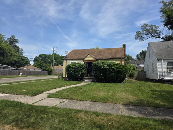 14056 Grandville Avenue, Detroit, MI 48223