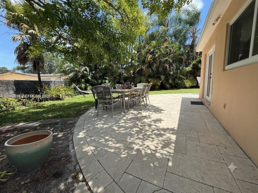 830 SW 64th Pkwy , Pembroke Pines, FL 33023 Photo