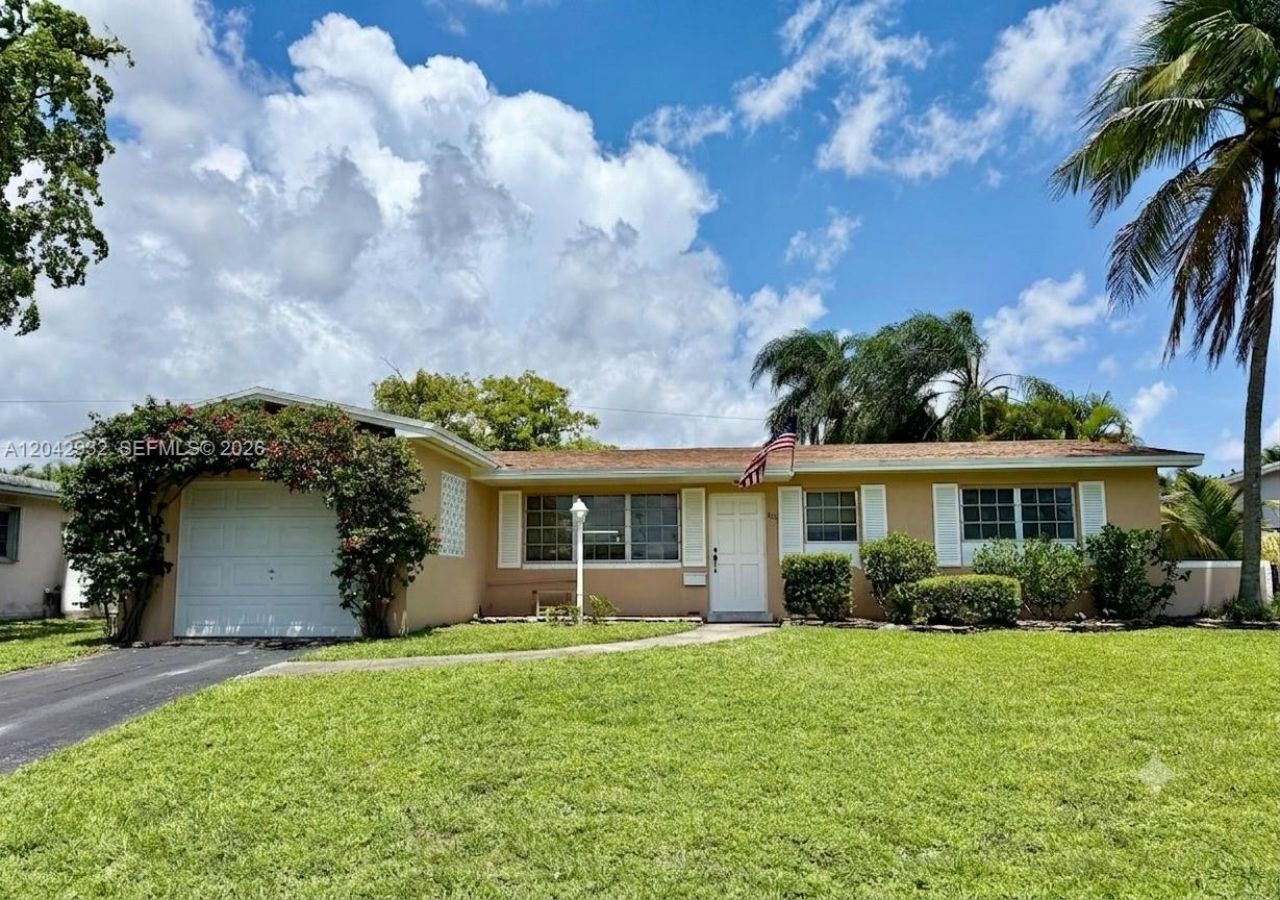 830 SW 64th Pkwy , Pembroke Pines, FL 33023 Photo