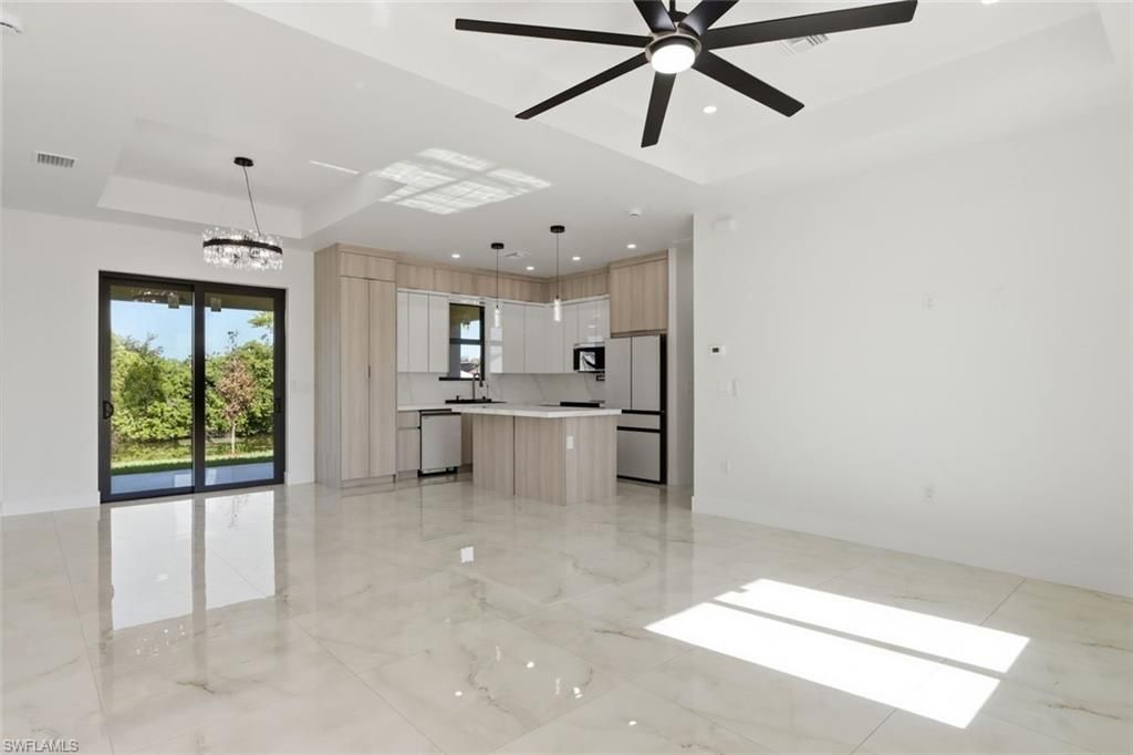 124 SE 2nd Ave, Cape Coral, FL 33990 Photo