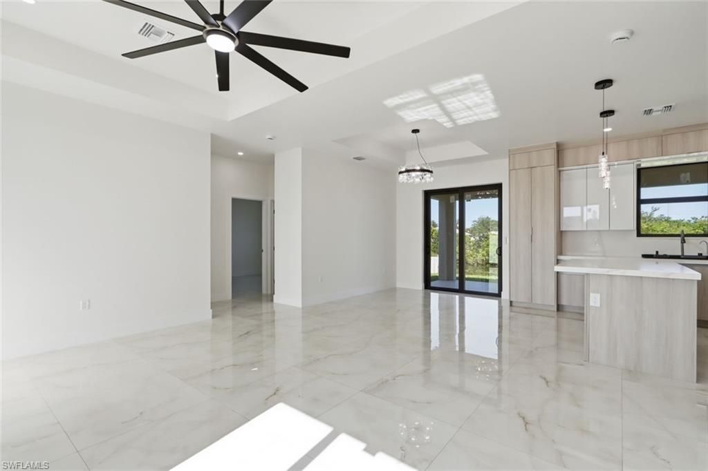 124 SE 2nd Ave, Cape Coral, FL 33990 Photo