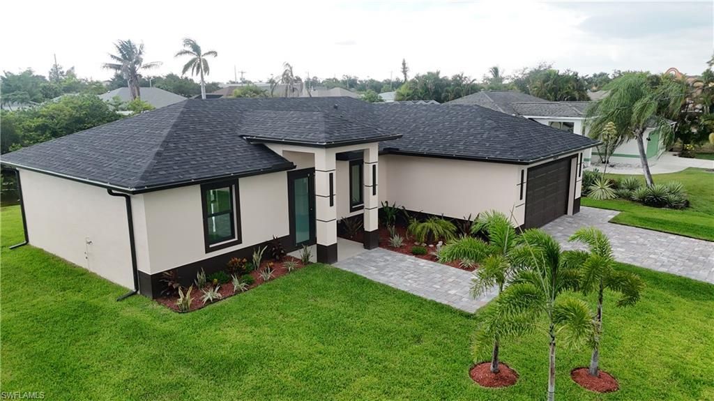 124 SE 2nd Ave, Cape Coral, FL 33990 Photo