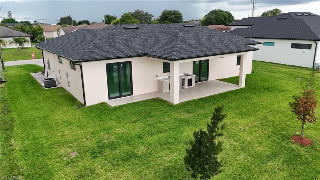 124 SE 2nd Ave, Cape Coral, FL 33990 Photo