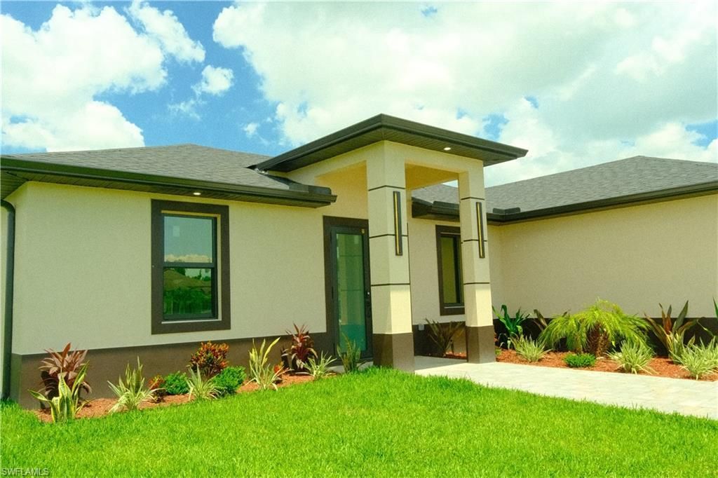 124 SE 2nd Ave, Cape Coral, FL 33990 Photo