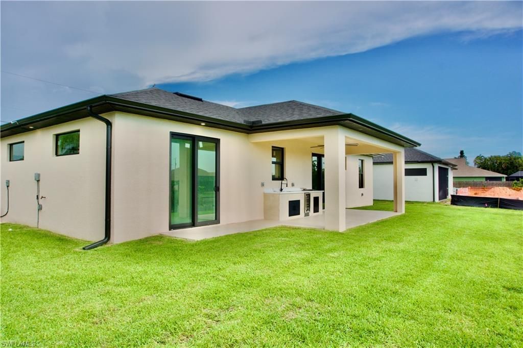 124 SE 2nd Ave, Cape Coral, FL 33990 Photo