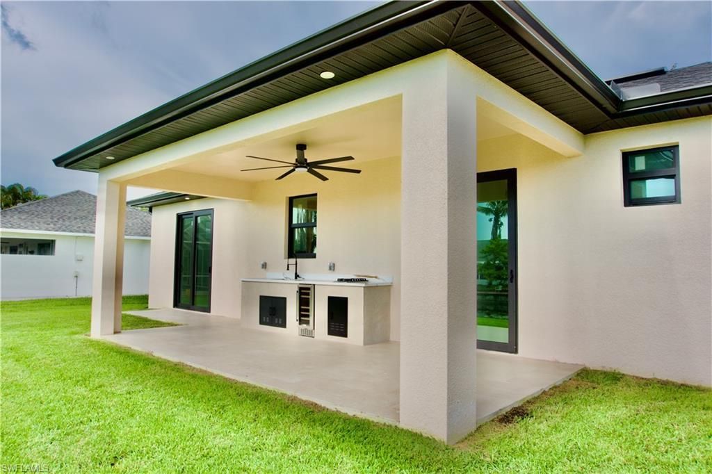 124 SE 2nd Ave, Cape Coral, FL 33990 Photo