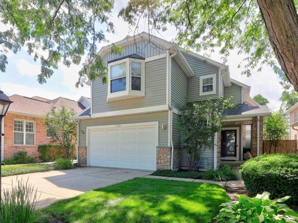 1702 Astor Avenue , Oakbrook Terrace, IL 60181