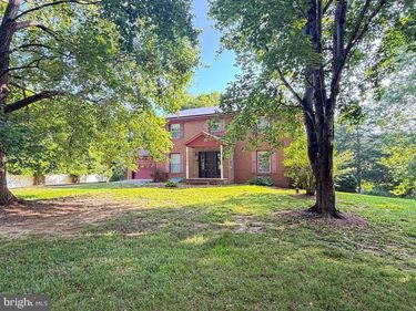11 HICKORY LANE, WOODSTOCK, VA 22664