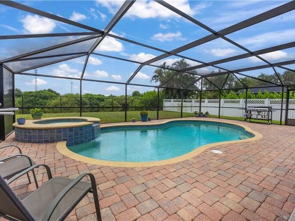 15633 Beachcomber AVE, FORT MYERS, FL 33908
