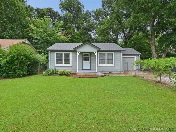 519 N Forest Street , Jenks, OK 74037