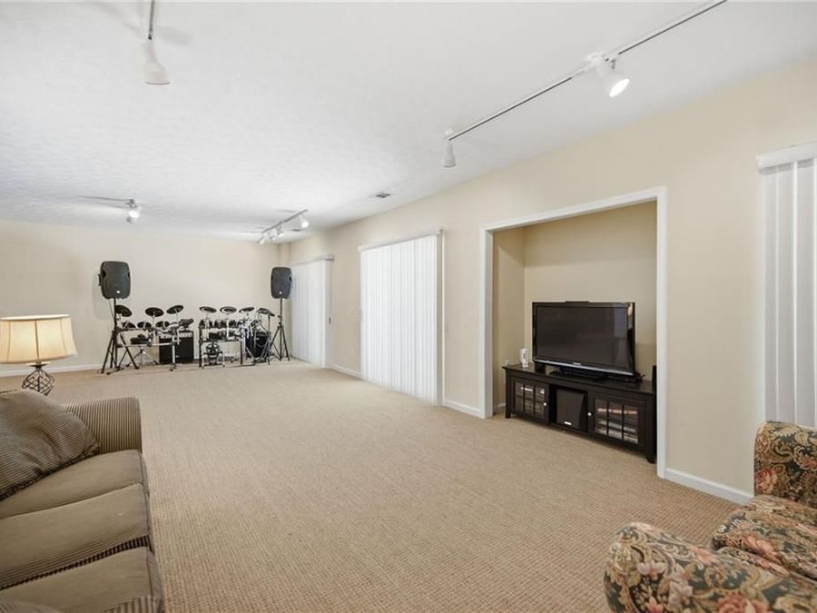 Property Image 61
