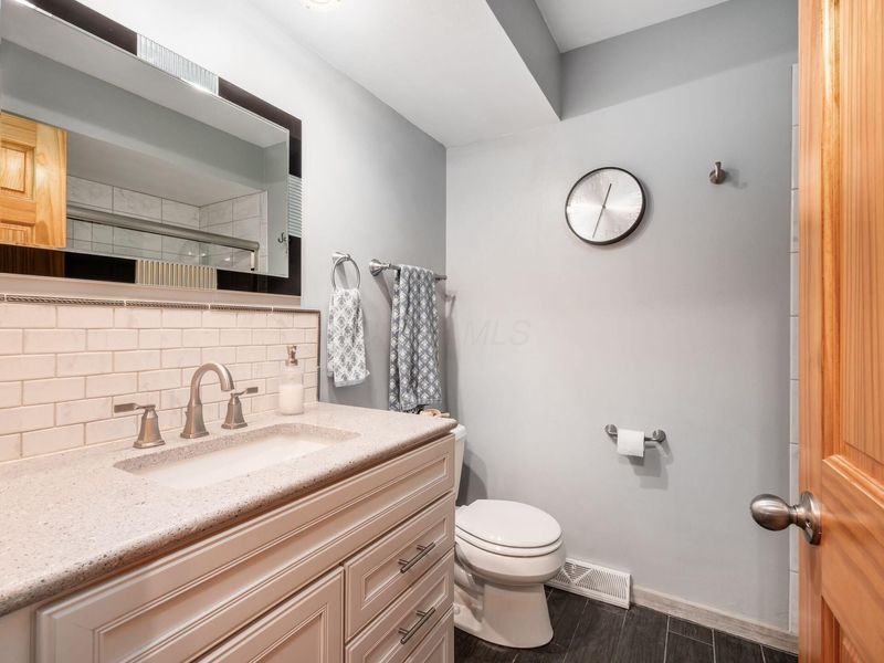 6329 Bellmeadow Drive, Columbus, OH 43229 Photo 33