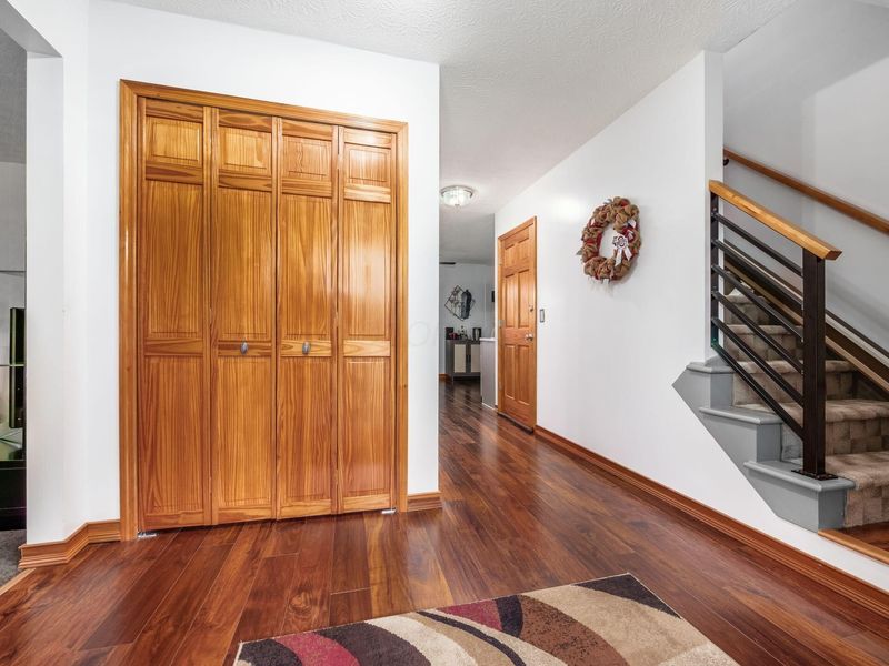 6329 Bellmeadow Drive, Columbus, OH 43229 Photo 6