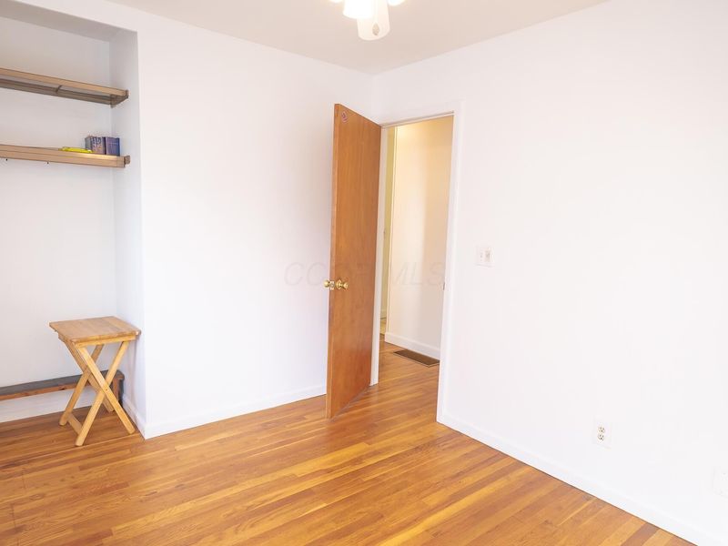 4978 Taunton Way, Columbus, OH 43228 Photo 13