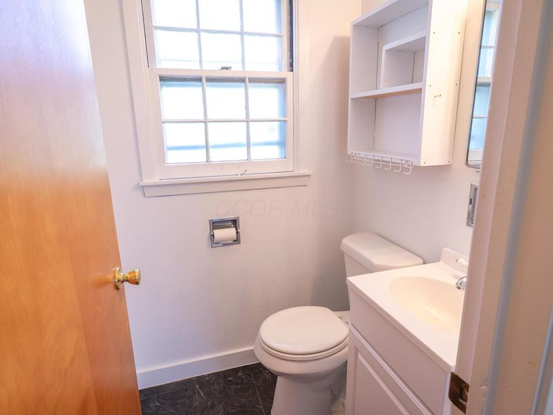 4978 Taunton Way, Columbus, OH 43228 Photo 18
