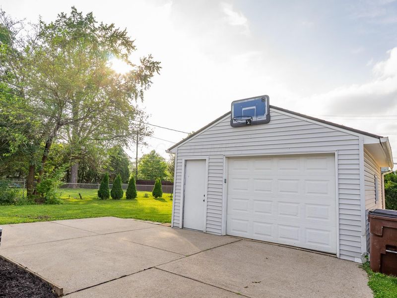 4978 Taunton Way, Columbus, OH 43228 Photo 28