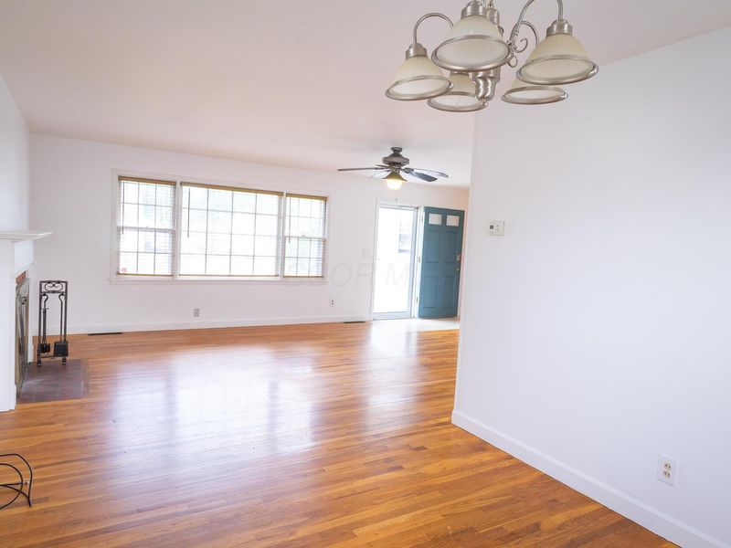 4978 Taunton Way, Columbus, OH 43228 Photo 5