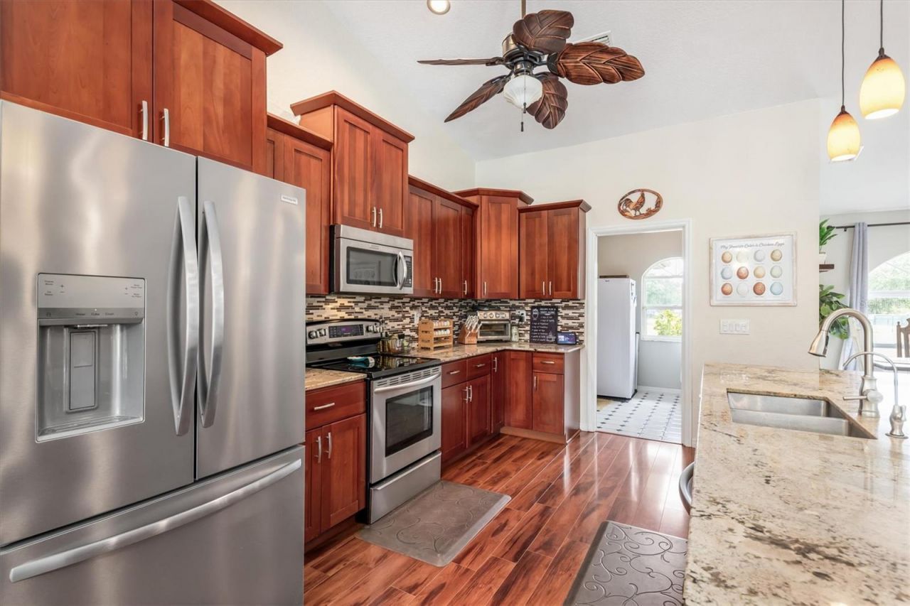 8200 Cleveland Drive , Punta Gorda, FL 33982 Photo