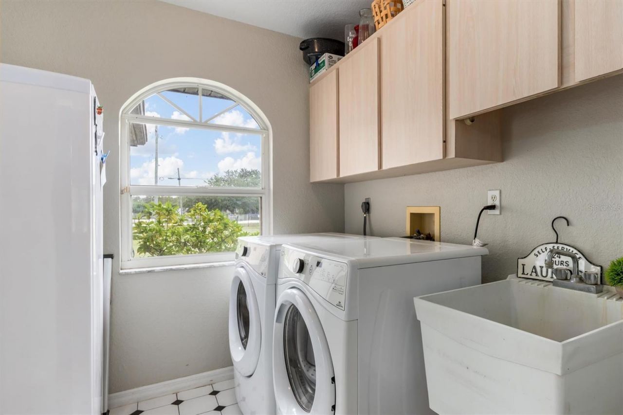 8200 Cleveland Drive , Punta Gorda, FL 33982 Photo