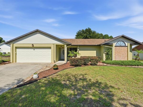 103 RIDGECREST DRIVE , EUSTIS, FL 32726