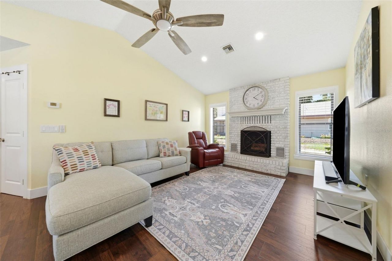 103 Ridgecrest Drive , Eustis, FL 32726 Photo