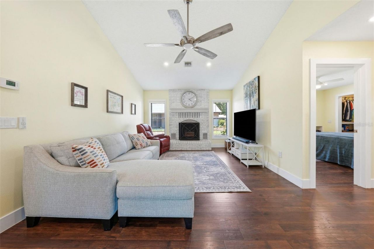 103 Ridgecrest Drive , Eustis, FL 32726 Photo