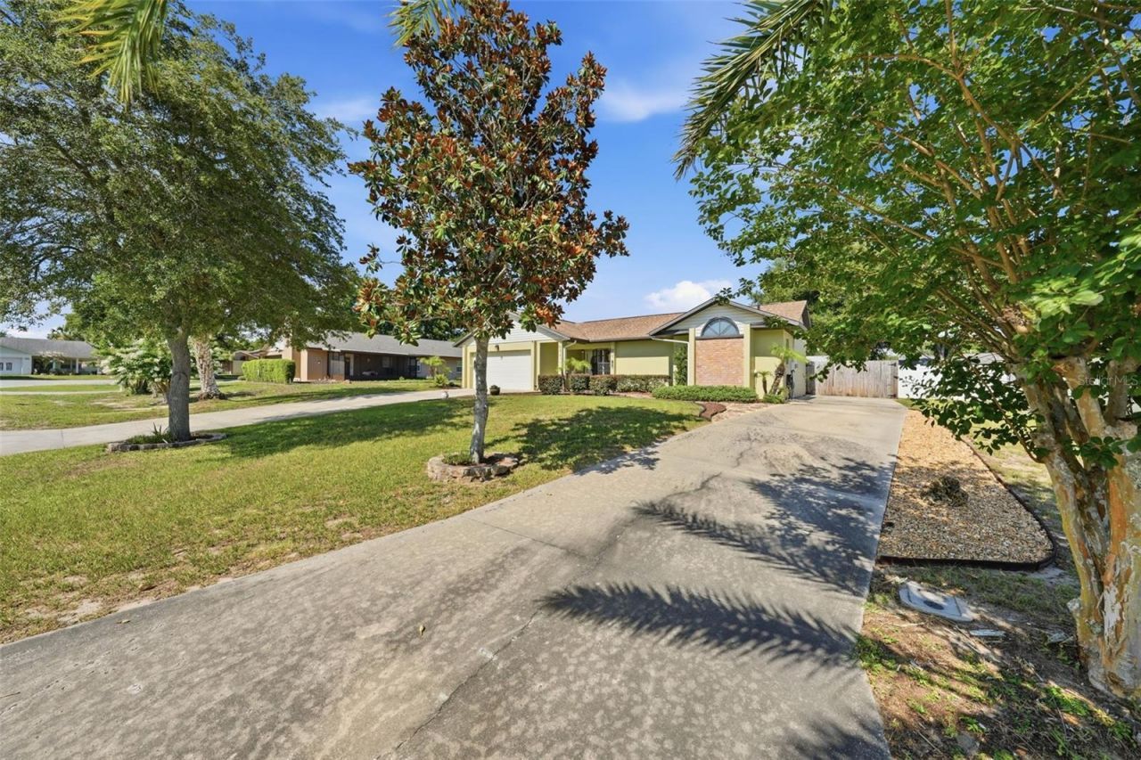 103 Ridgecrest Drive , Eustis, FL 32726 Photo