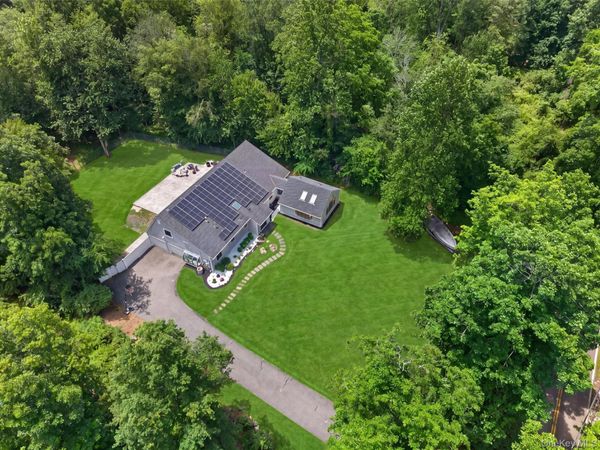 194 S Mountain Road, New City, NY 10956