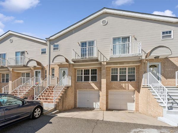 1601 Johnson Avenue , Unit 16, Elmont, NY 11003
