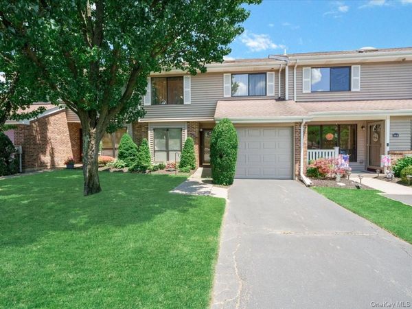 181 North Lane, Smithtown, NY 11787