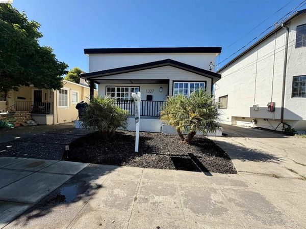 1327 Ward St, Berkeley, CA 94702