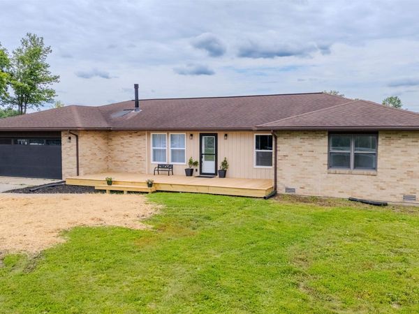 656 S Main Street, Upland, IN 46989
