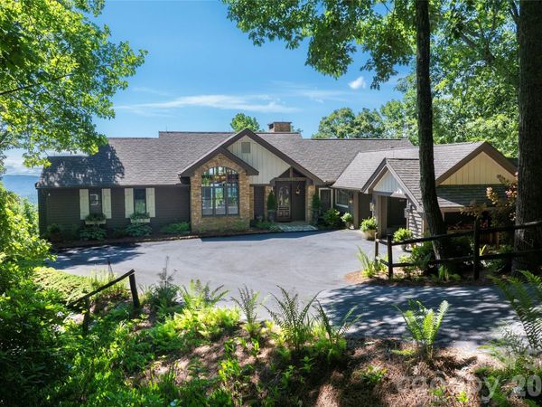 100 Meadow Ridge Drive , Lake Toxaway, NC 28747