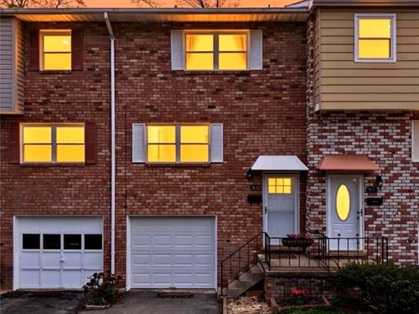 930 ACADEMY HEIGHTS DR, Greensburg, PA 15601