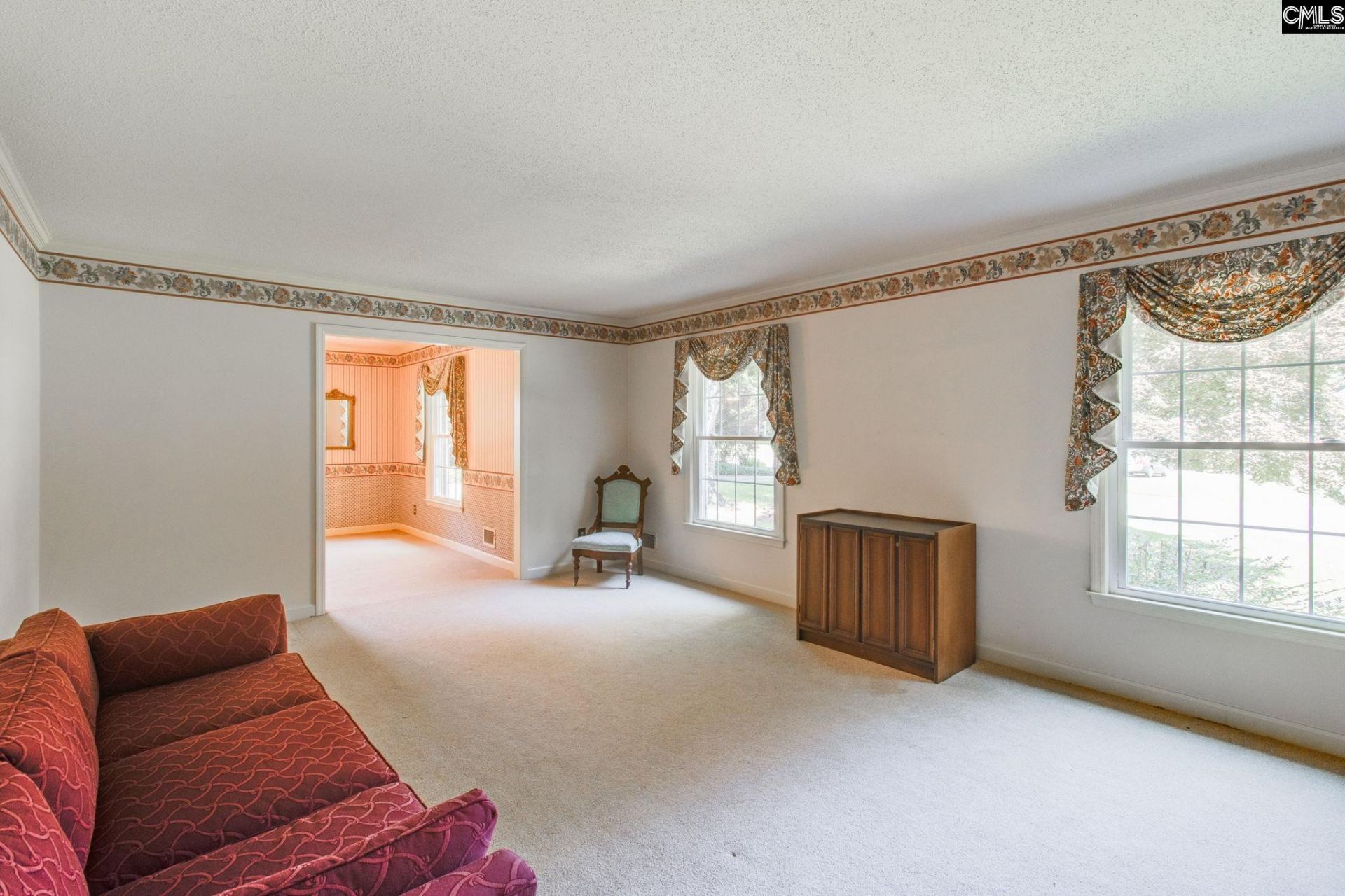 1075 Quail Lane  Photo 6