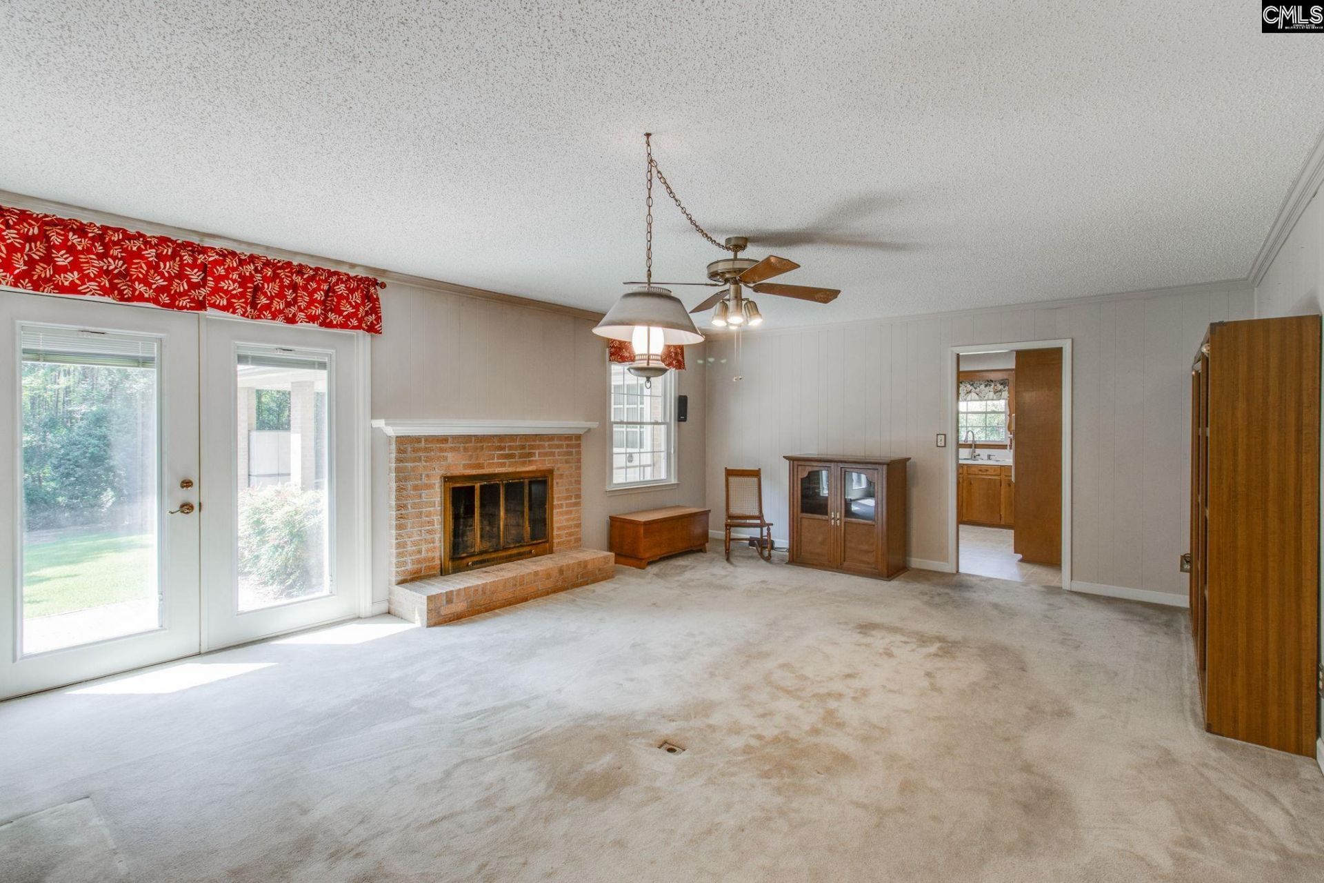 1075 Quail Lane  Photo 9