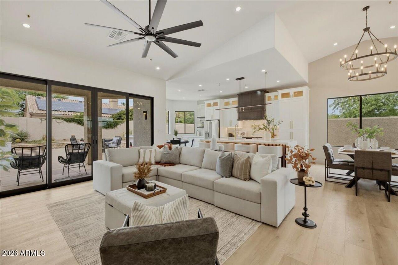 9034 E Helm Drive, Scottsdale, AZ 85260 Main Photo