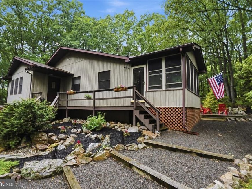 177 Jay , Effort, PA 18330 Main Photo