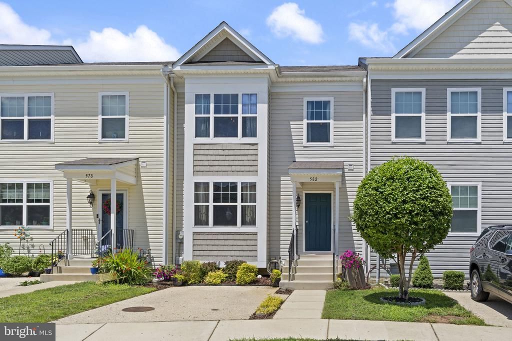 582 ENGLISH OAK LANE , PRINCE FREDERICK, MD 20678