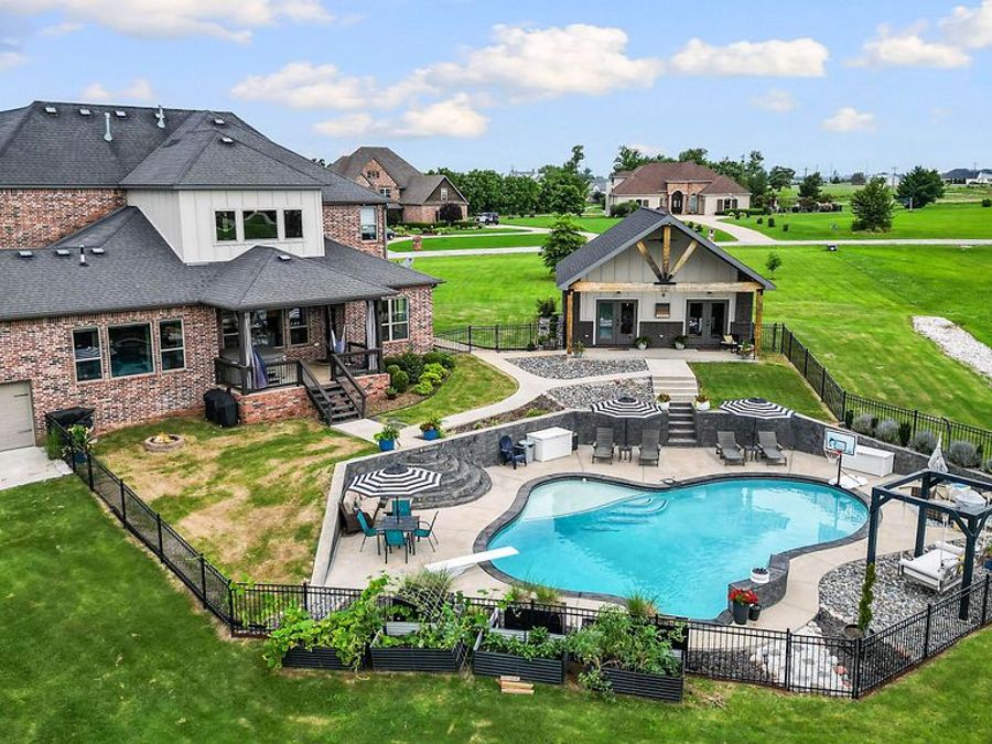 Property Image 37