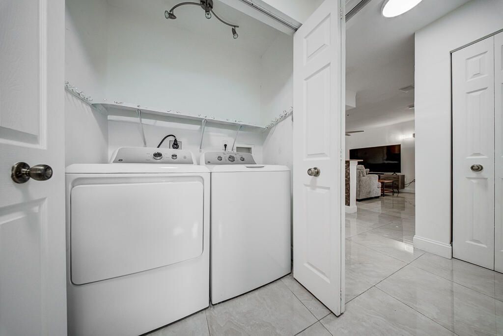 500 Scotia Drive, Unit 302, Hypoluxo, FL 33462 Photo