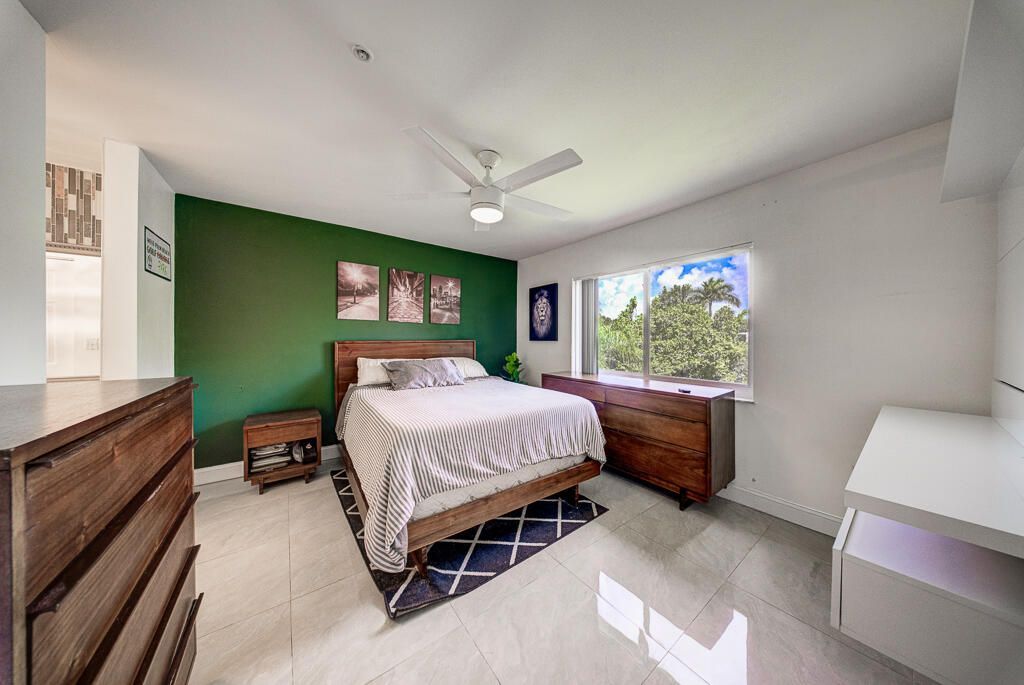 500 Scotia Drive, Unit 302, Hypoluxo, FL 33462 Photo