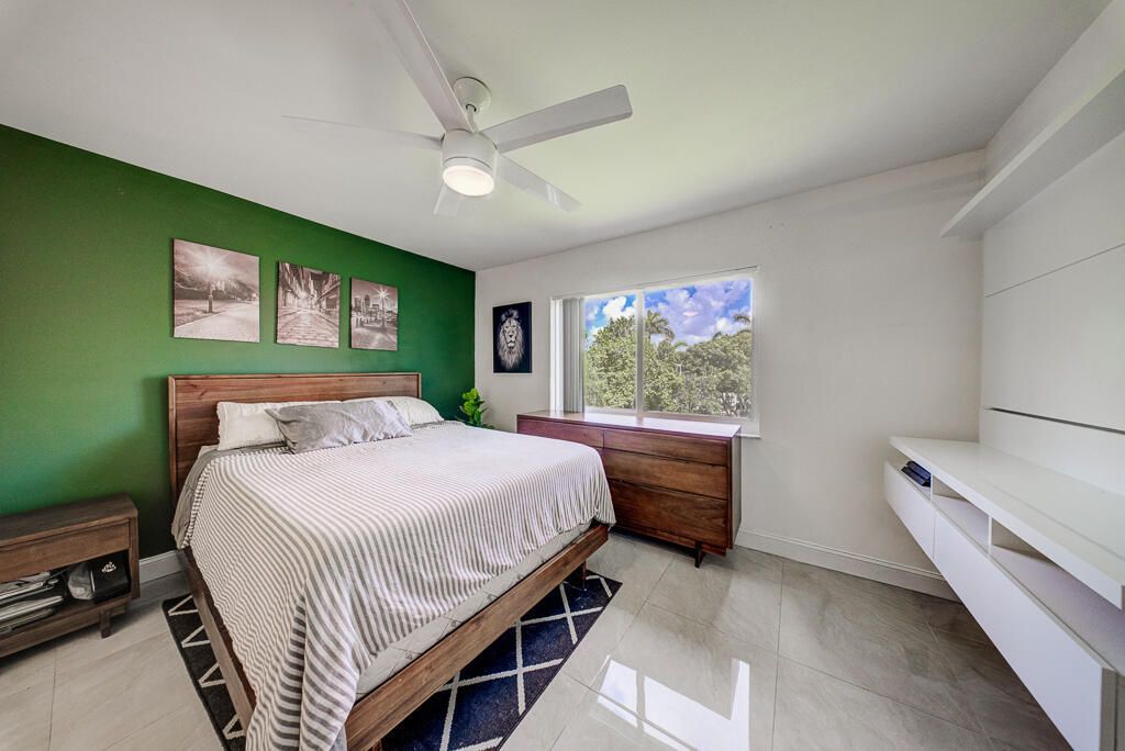 500 Scotia Drive, Unit 302, Hypoluxo, FL 33462 Photo
