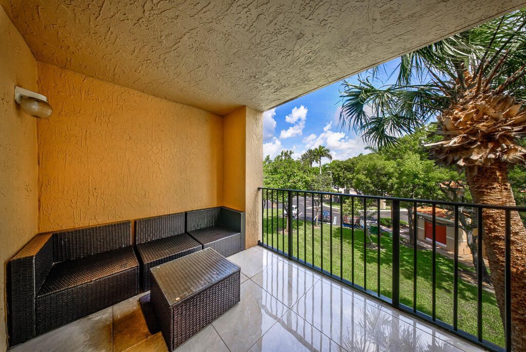 500 Scotia Drive, Unit 302, Hypoluxo, FL 33462 Photo